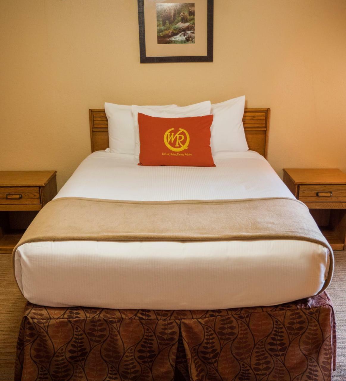 Wild Bear Inn Пиджен Фордж Екстериор снимка