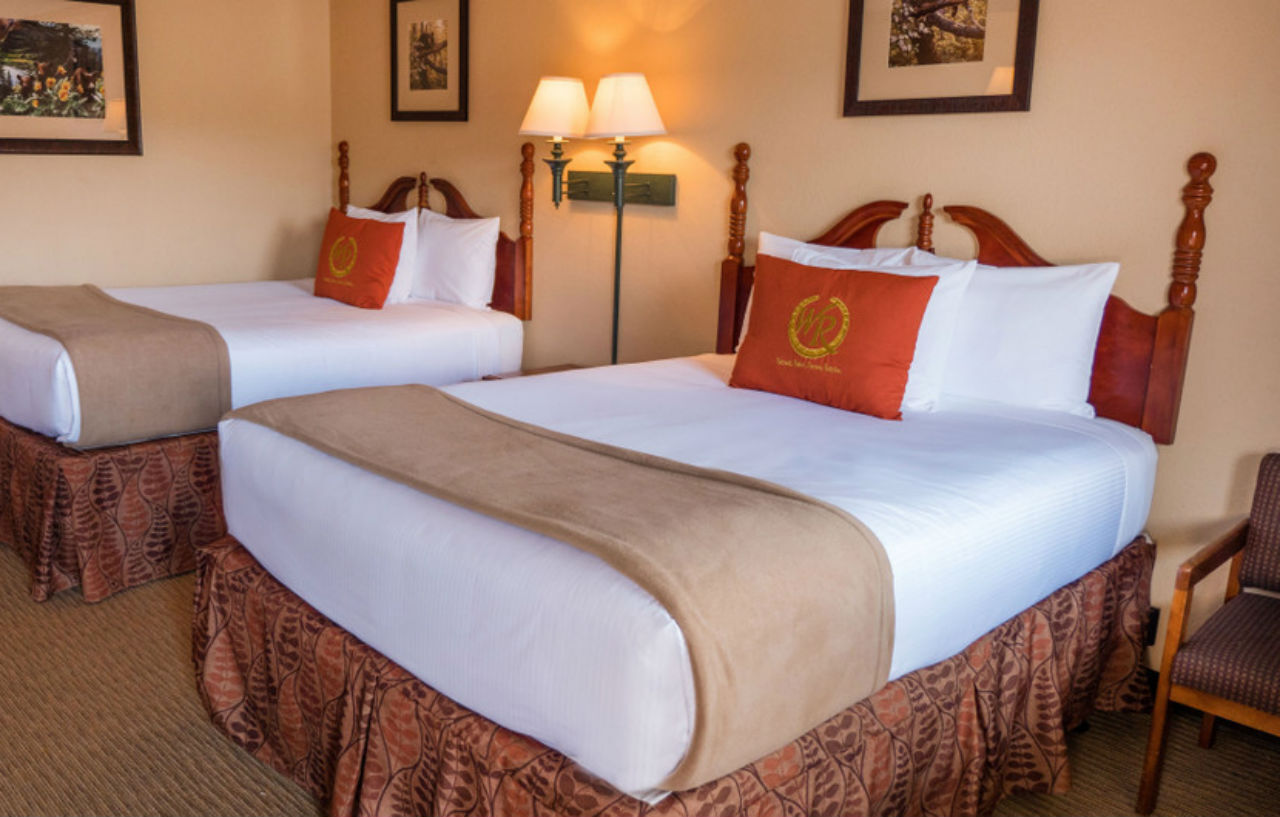 Wild Bear Inn Пиджен Фордж Екстериор снимка